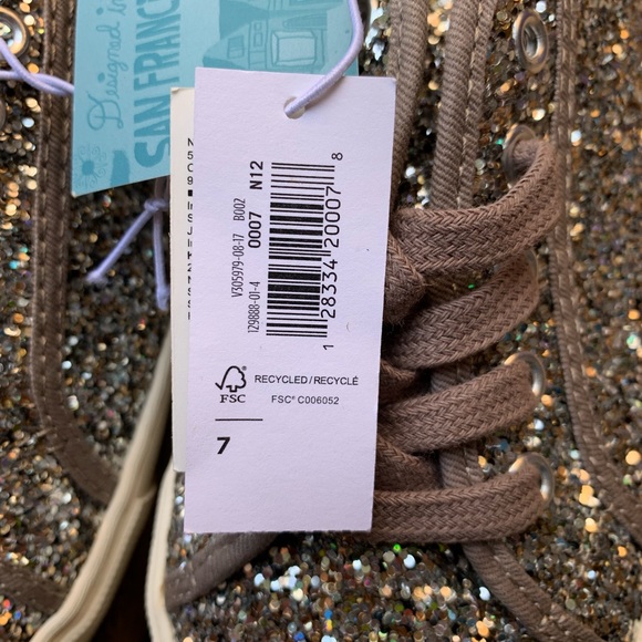 Old Navy SPARKLE Cushioned Shoes BNWT - Picture 7 of 9